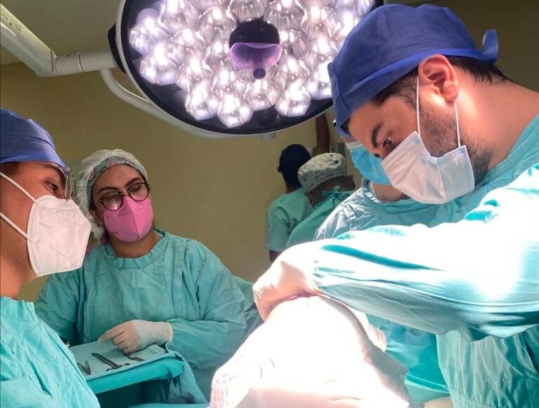 doctores en cirugía